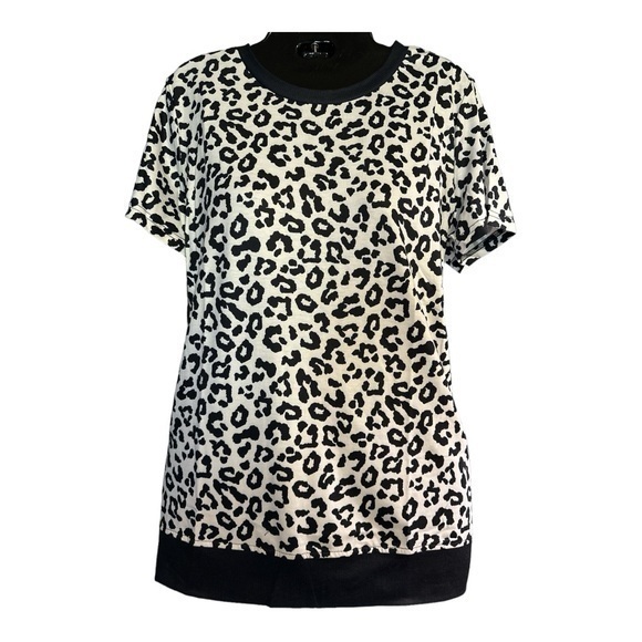 Tops - Leopard Print Short Sleeve Crew Neck Top